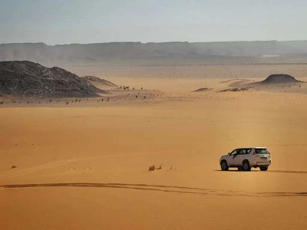 explore the Sahara Desert by 4WD car