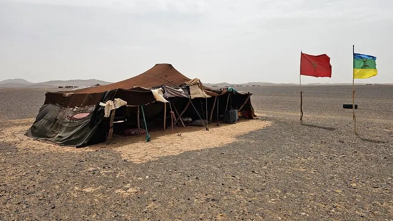 nomads life in Sahara Desert
